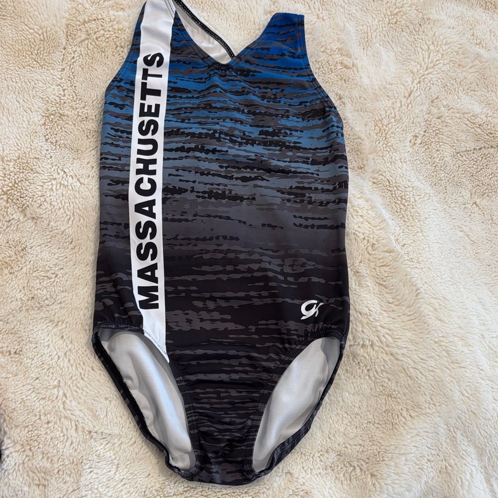 GK child L gymnastics leotard